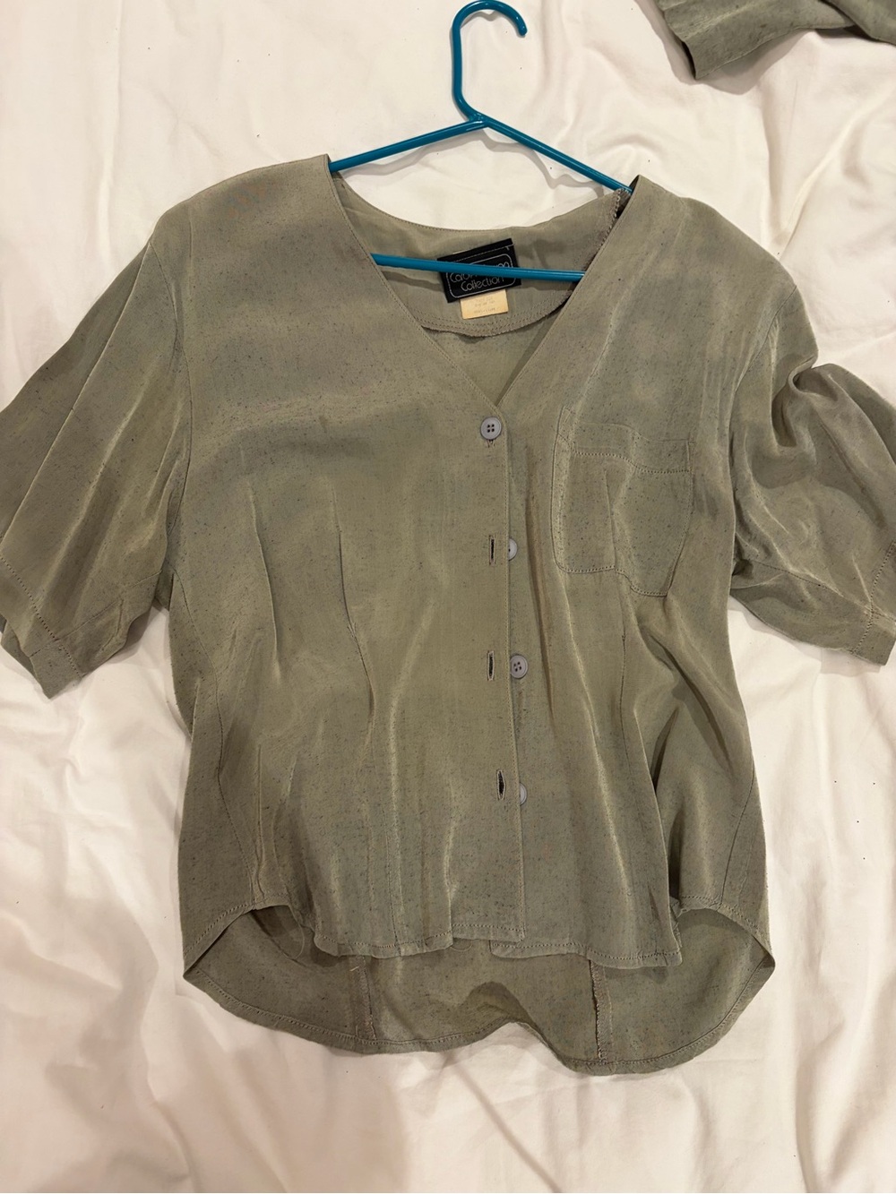 Relaxed Olive Button-Front Women’s Blouse with V-Neck